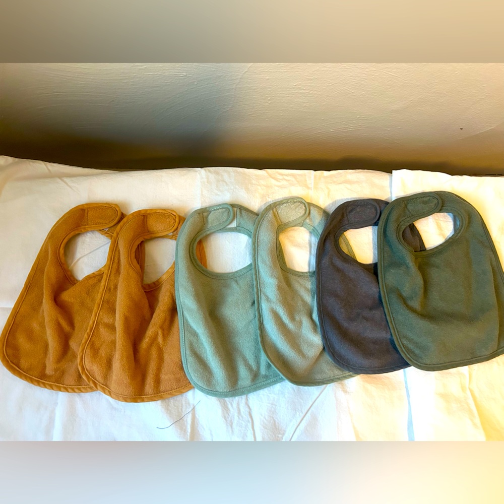 Set of 6 Baby Bibs in Earth Tones